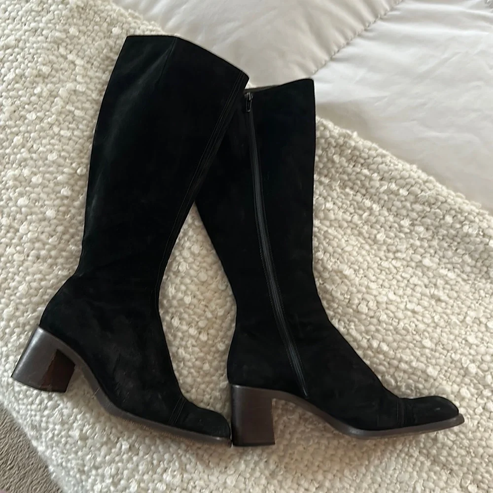 Italian black suede boots - Picture 1 of 8